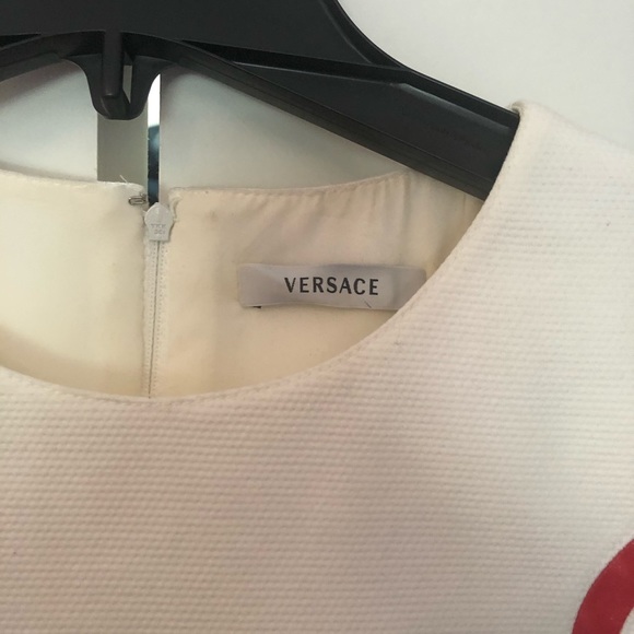 Versace Spring 2011 Ready-To-Wear Dress - Picture 10 of 10